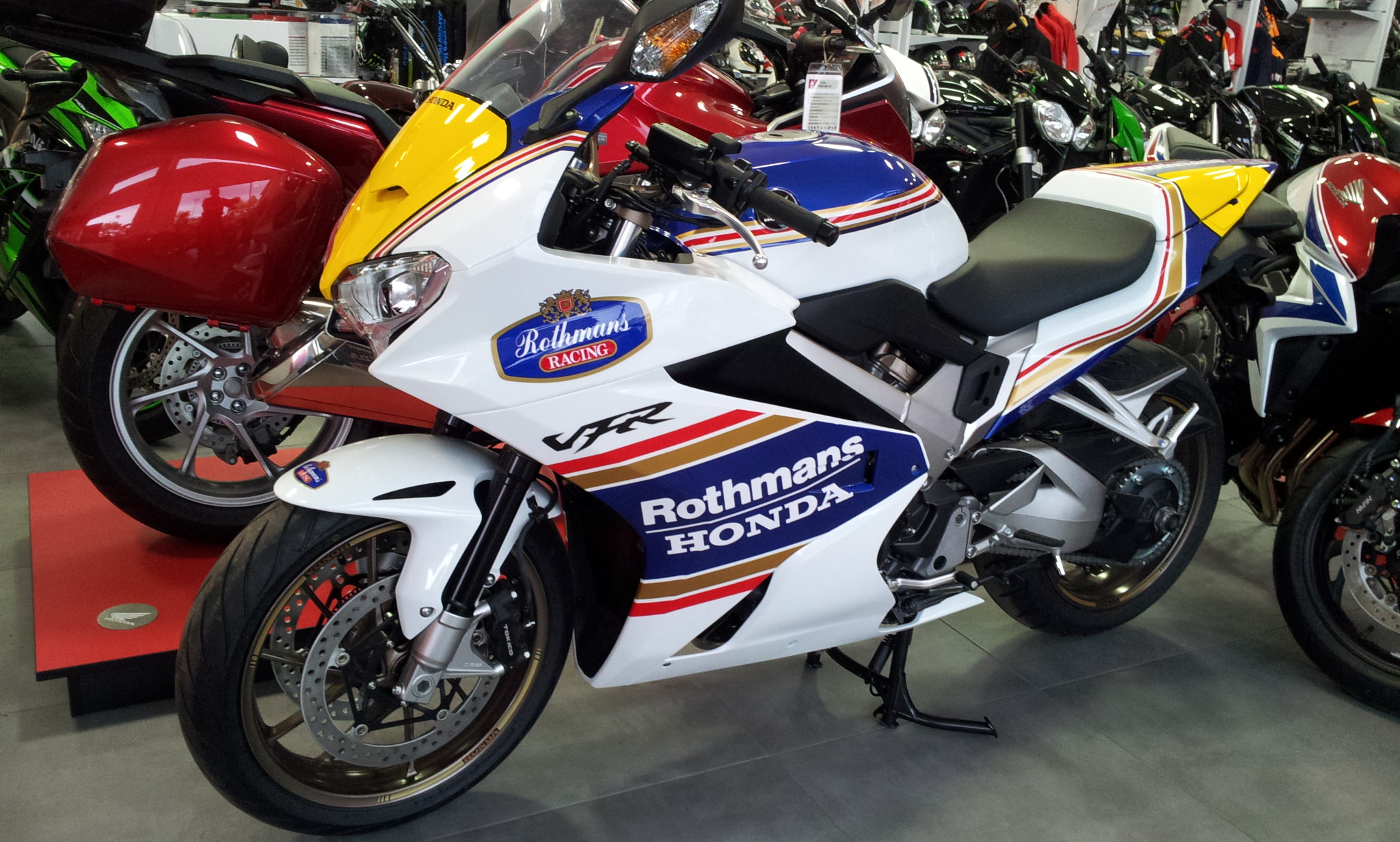 Rothmans Honda フーディ ホワイト Rothmans Honda フーディ ホワイト - メルカリ